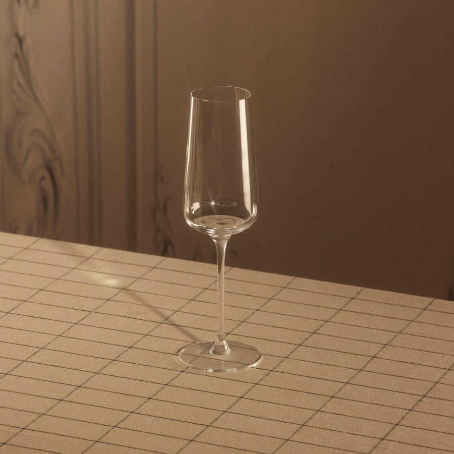 Elegant flute glasses perfect for sophisticated dining and special occasions, enhancing your table setting with style.
