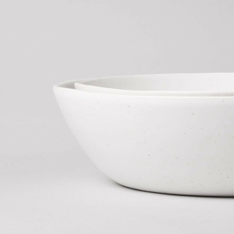 Elegant serving bowls showcasing exquisite design and craftsmanship, perfect for formal dining settings and sophisticated presentations.