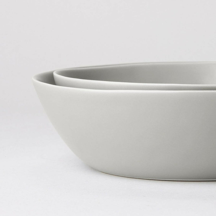 Elegant serving bowls showcasing exquisite design and craftsmanship, perfect for formal dining settings and sophisticated presentations.