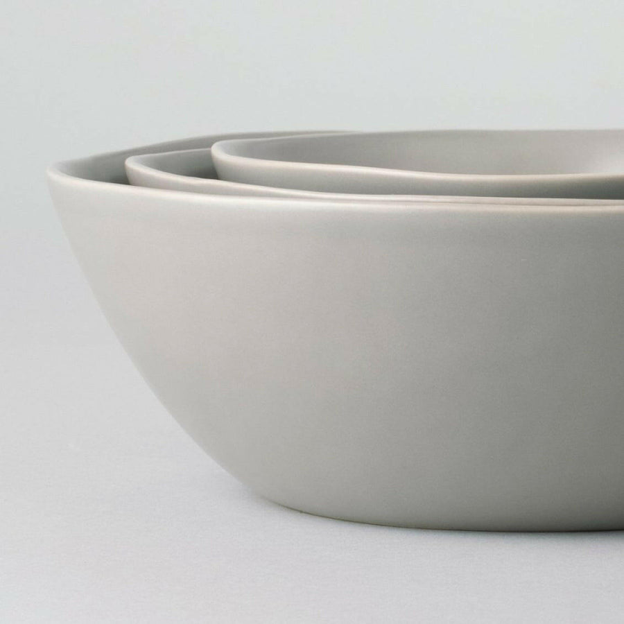 Elegant ceramics showcase fine craftsmanship and timeless beauty, perfect for sophisticated home decor and stylish collections.
