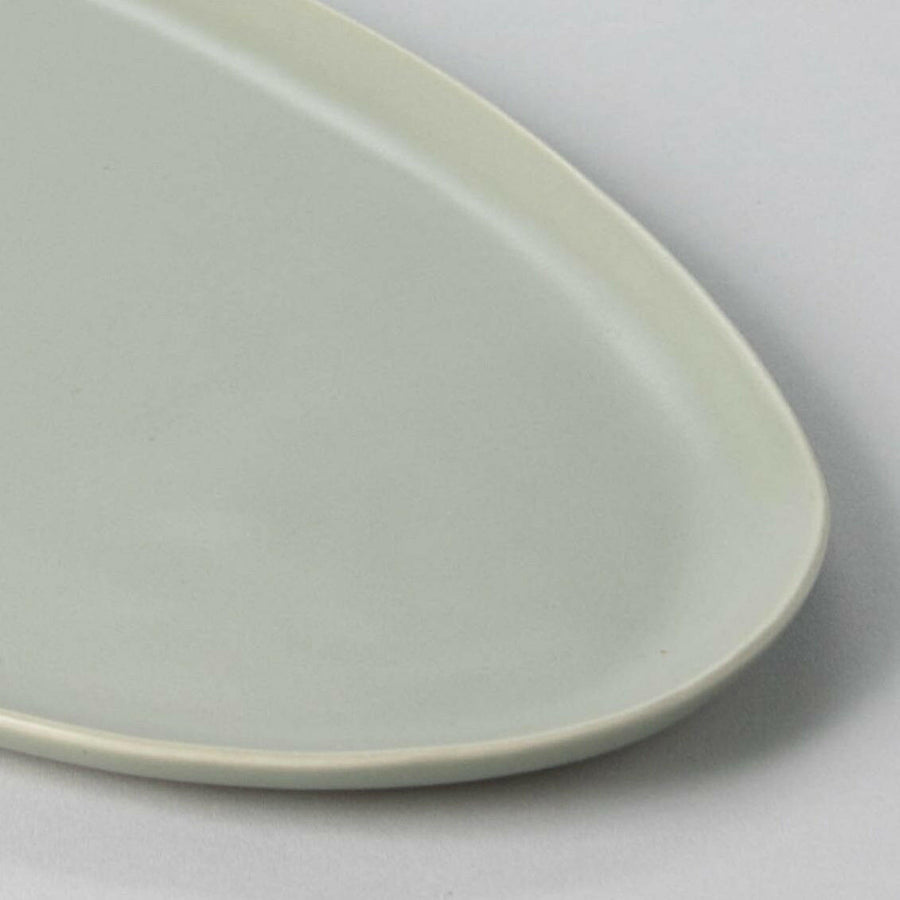 Elegant ceramics showcase fine craftsmanship and timeless beauty, perfect for sophisticated home decor and stylish collections.