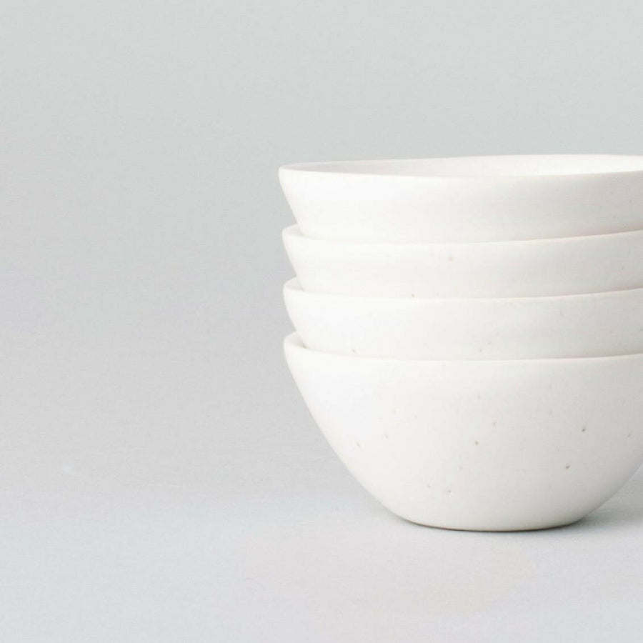 Elegant serving platter showcasing exquisite craftsmanship, perfect for formal dining and sophisticated presentations.