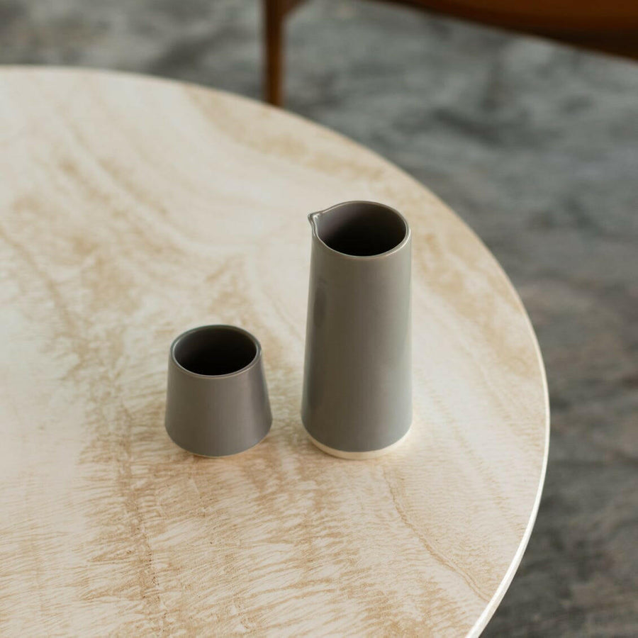 Elegant glass carafe showcasing refined craftsmanship and sophisticated design, perfect for stylish beverage presentation.